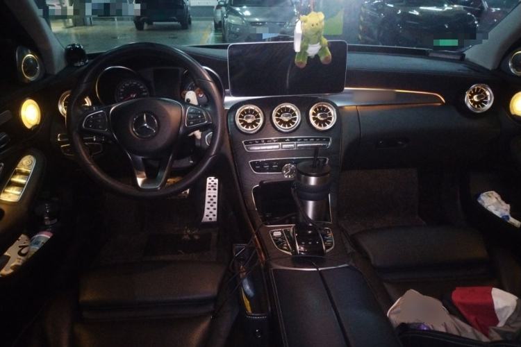 Used Mercedes-Benz C-Class 2016 C 200 L Sport Edition Center Console