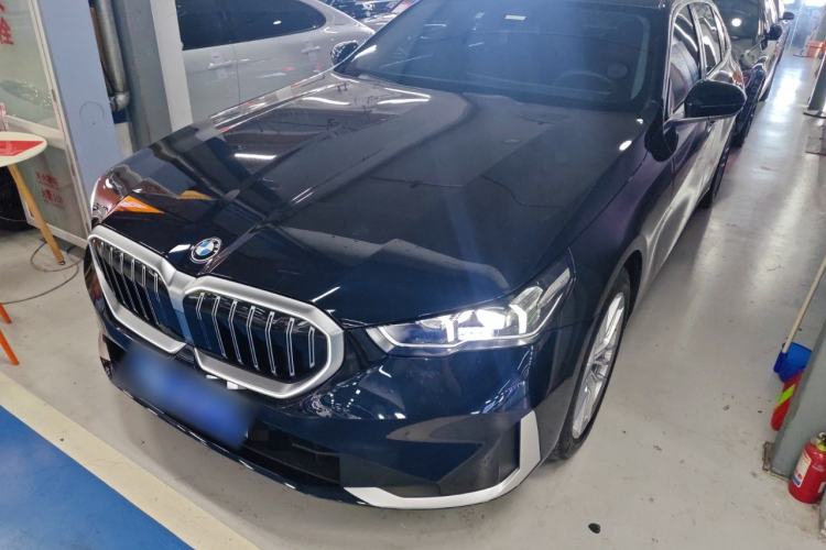 Used BMW 5 Series 2024 525Li Luxury Package