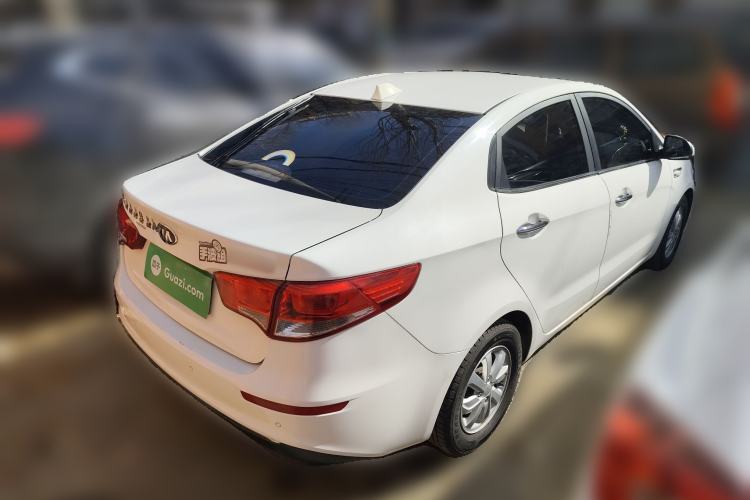 Used Kia K2 2015 Sedan 1.4L MT GLS
