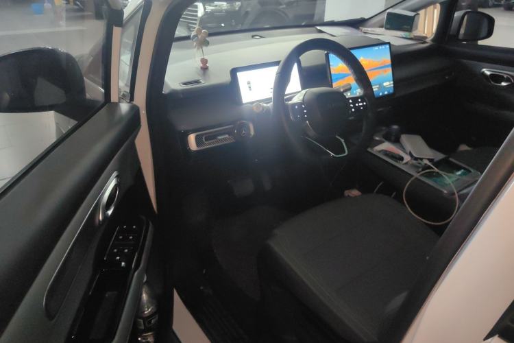 Used AION Y 2023 Plus 510 Enjoy Edition
