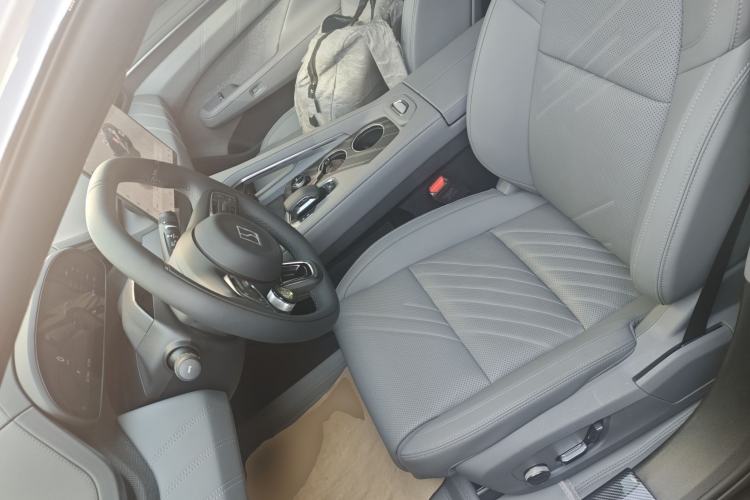 Used Zeekr 001 2025 YOU Edition 100 kWh All-Wheel Drive
