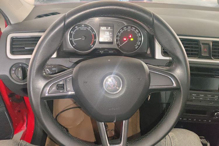 Used Skoda Rapid Spaceback 2014 1.4 TSI DSG Trend Edition