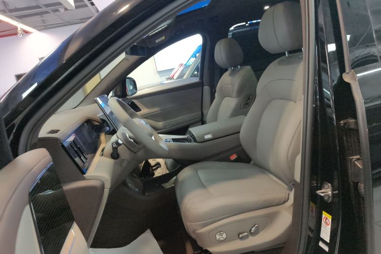 Used Denza N8L 2025 Model Zunrong Model Left Front Seat