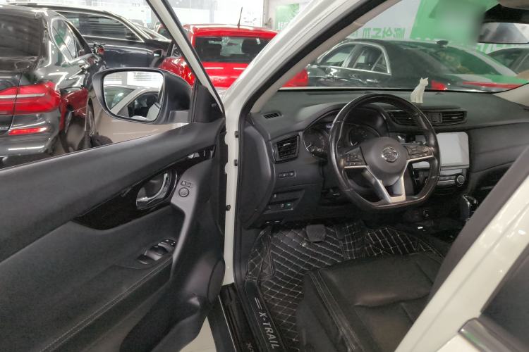 Used Nissan X-Trail 2019 2.0L CVT Smart Connect Comfort Edition 2WD Driver Seat