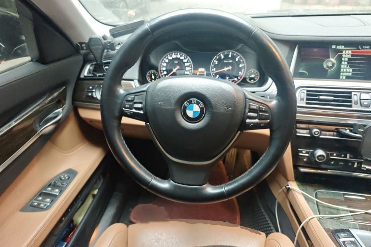 Used BMW 7 Series 2013 730Li Luxury Model
