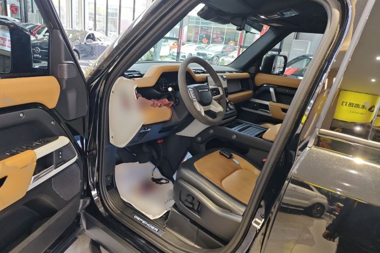 Used Land Rover Defender 2023 Facelift 110 3.0T P400 X-DYNAMIC HSE Driver Seat