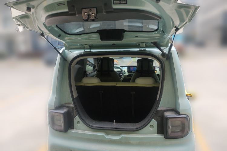 Used Geely Galaxy Panda 2023 Panda Mini 200km Endurance Bear Trunk