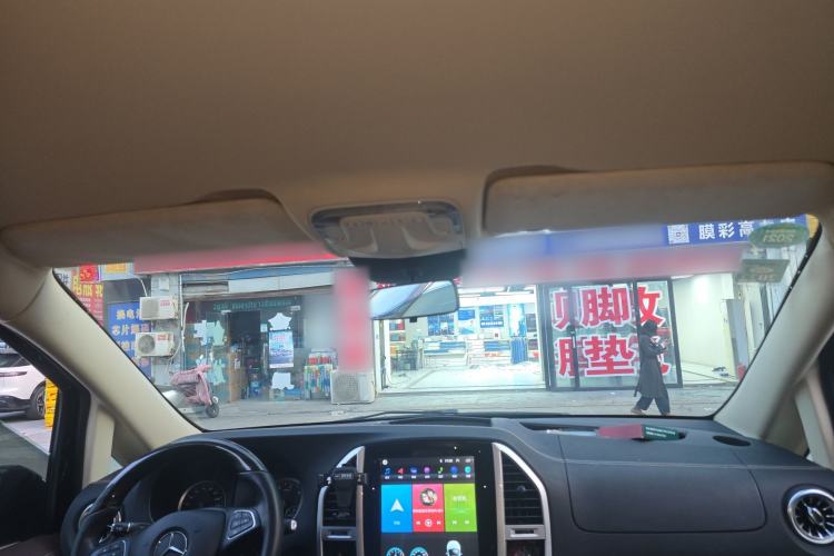 Used Mercedes-Benz Vito 2018 2.0T Elite Version 7 Seats China VI Emission Standard Headliner