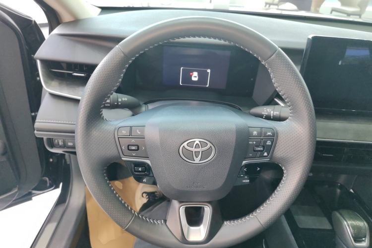 Used Toyota Camry 2024 Dual-Motor 2.0 HGVP Luxury Edition Steering Wheel