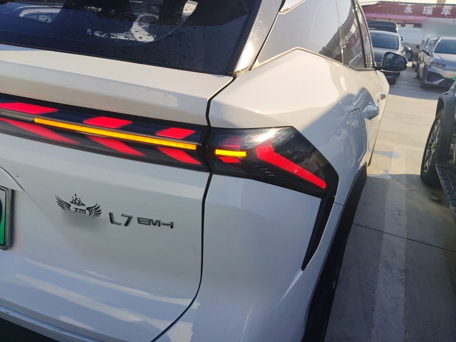 Geely Galaxy L7 2025 EM-i 115km Exploration+ Edition — снимка 9