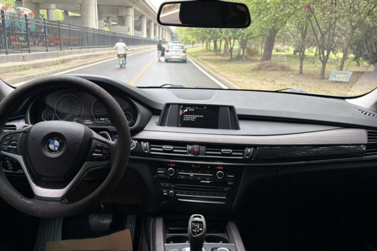 Used BMW X5  Interior 1