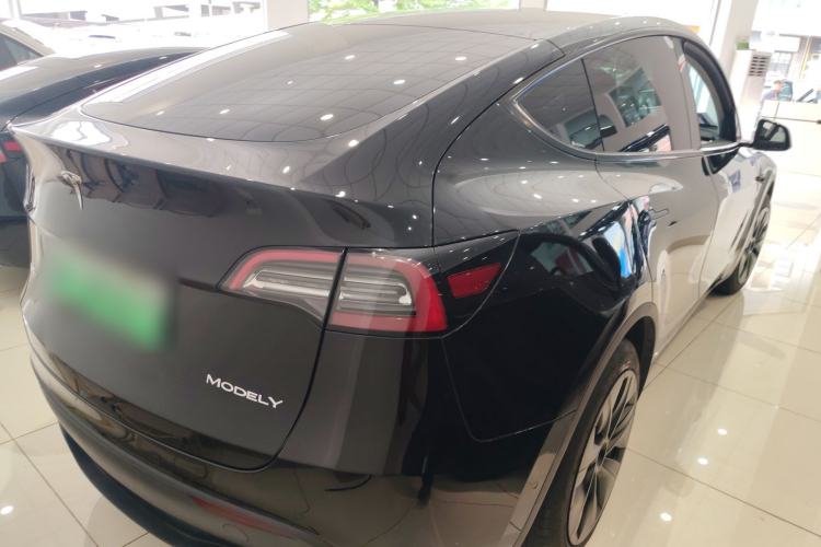 Used Tesla Model Y 2023 Rear-Wheel-Drive Version Rear Right 45 Deg