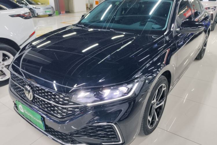 Used Volkswagen Passat 2024 380TSI Starry Dragon Edition
