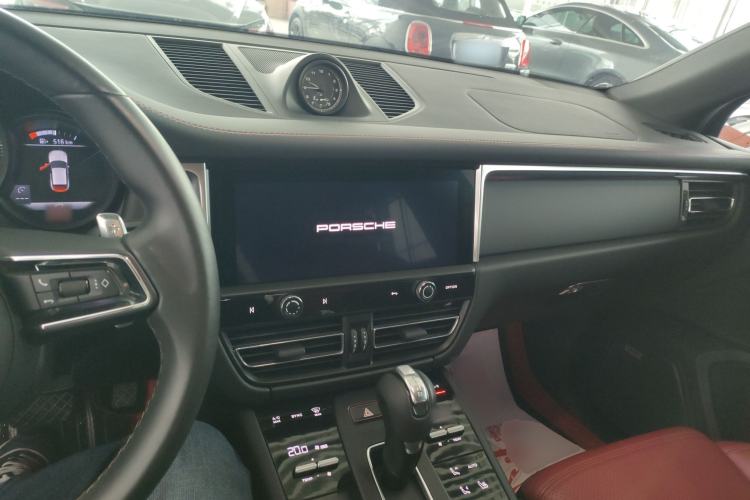 Used Porsche Macan 2022 Macan 2.0T Center Console