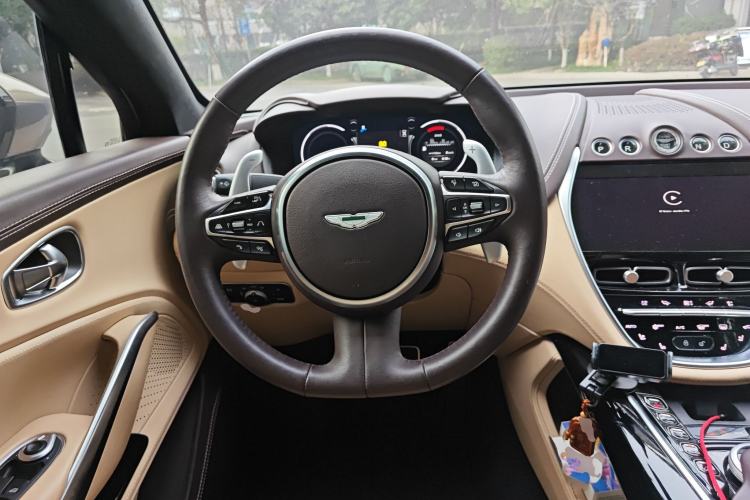 Used AstonMartin DBX 2022 3.0T STRAIGHT-SIX