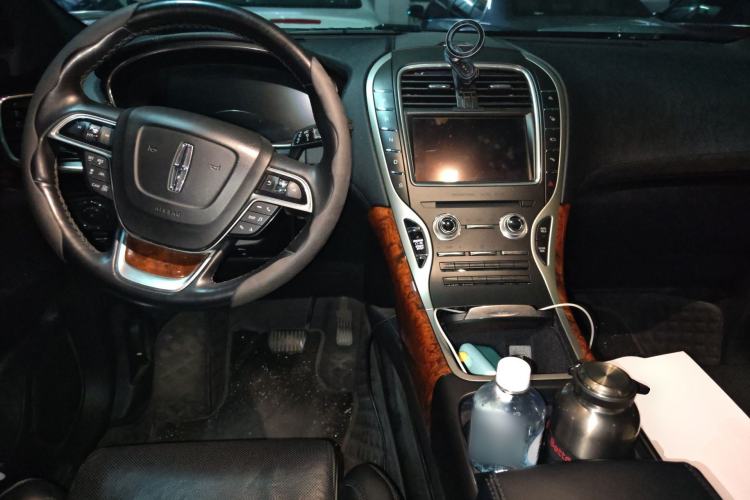 Used Lincoln Nautilus 2019 2.7T Four-Wheel Drive Prestige Edition China VI Standard Center Console