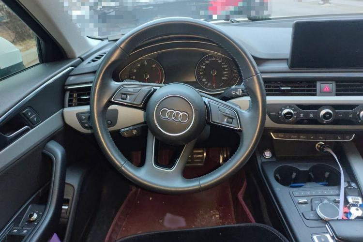 Used Audi A4L 2018 30th Anniversary Edition 40 TFSI Trendy Model
