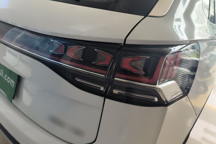 Used Volkswagen Tayron 2023 300TSI Two-Wheel-Drive Luxury Plus Advanced Edition
