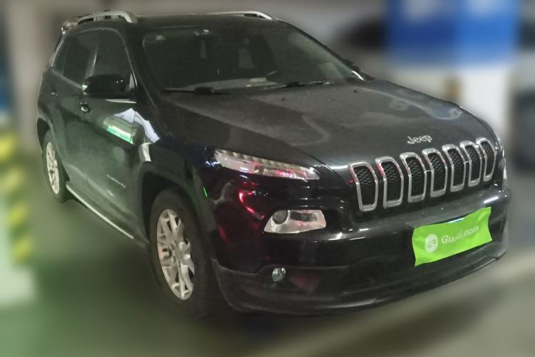 Used Jeep Cherokee 2016 2.4L Leading Edition
