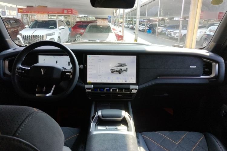 Used Deepal G318 2025 Worry-Free Adventure Edition Four-Wheel Drive Secret Realm Version Center Console