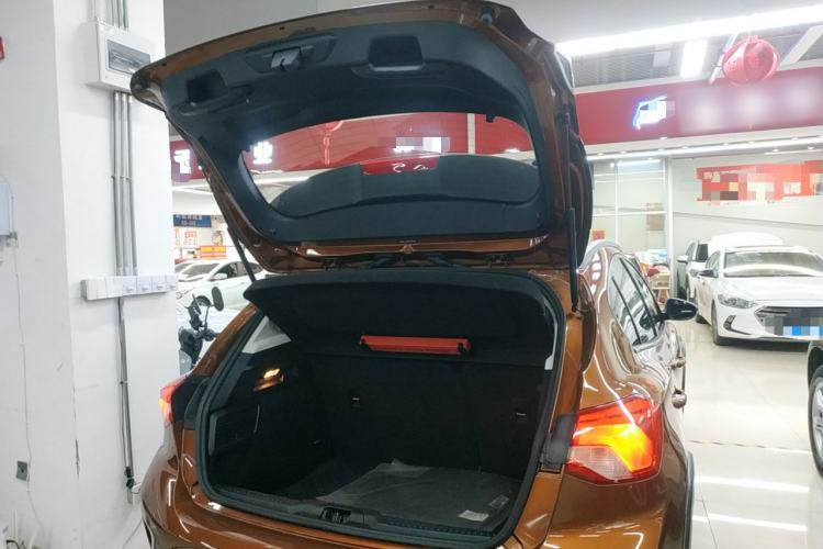 Used Ford Focus Active 2020 EcoBoost 180 Automatic Trendy Model Trunk