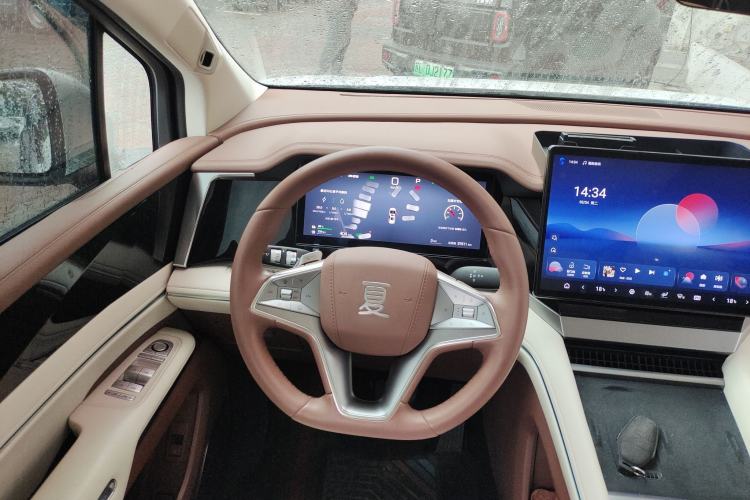 Used BYD Xia 2025 DM-i 1.5T 180km Beyond Edition
