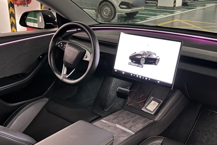 Used Tesla Model 3 2025 Rear-Wheel-Drive Version
