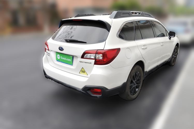 Used Subaru Outback 2015 2.5i Luxury Navigation Edition Rear Right 45 Deg