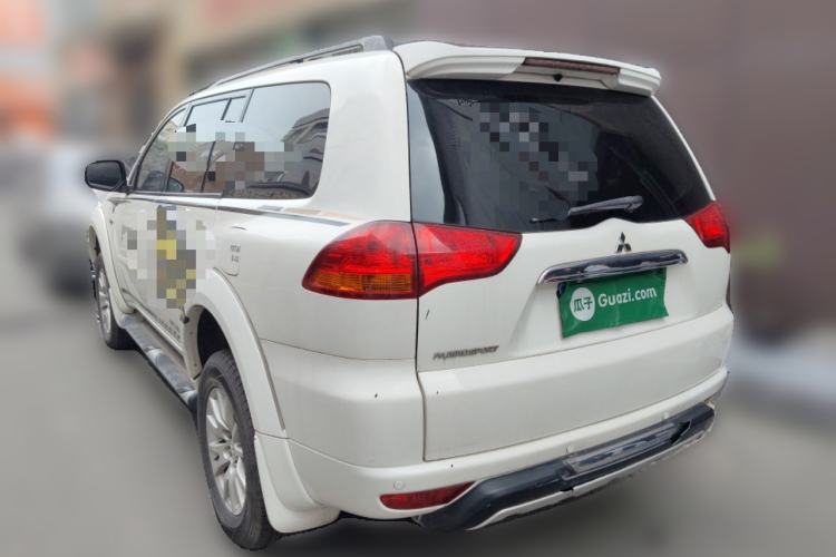 Used Mitsubishi Pajero Sport 2013 3.0L Automatic Two-Wheel Drive Luxury Edition Rear Left 45 Deg