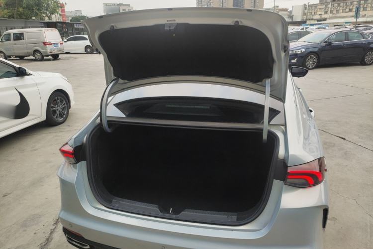 Used GAC Trumpchi EMPOW 2023 Shadow Leopard H High-Energy Hybrid Edition Trunk