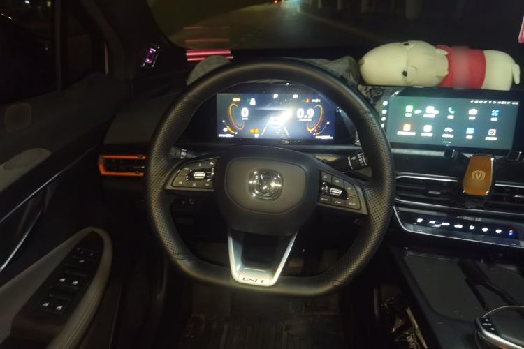 Used CHANGAN UNI-T 2022 1.5T Prestige Version