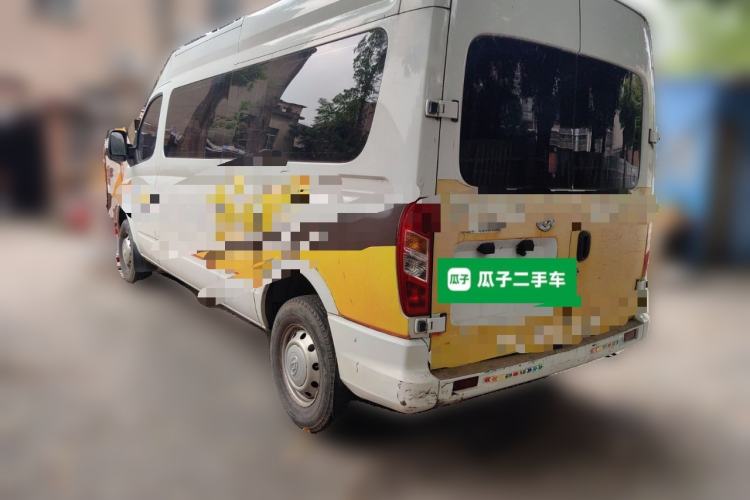 Used SAIC MAXUS Xintu V80 2021 2.0T Manual Classic Aoyuntong Long Wheelbase Mid-Roof 6/7/8/9-Seater
