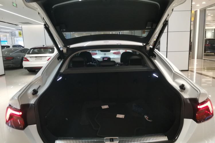 Used Audi A5 2017 Sportback 45 TFSI Fashion Model Trunk