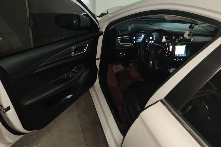 Used Roewe i5 2020 1.5L Automatic 4G Connect Luxury Flagship Edition