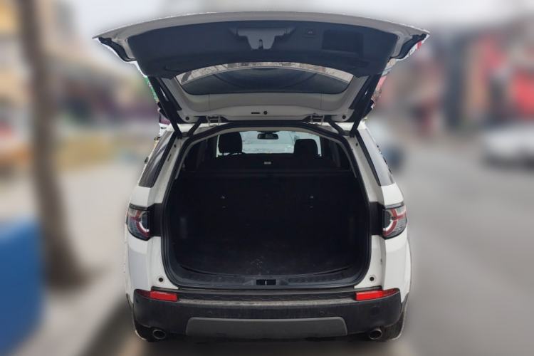 Used Land Rover Discovery Sport 2019 240 PS PURE Edition China V Standard Trunk