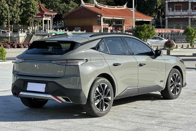 Used DS 4 2023 1.6T Château de Versailles CROSS Edition