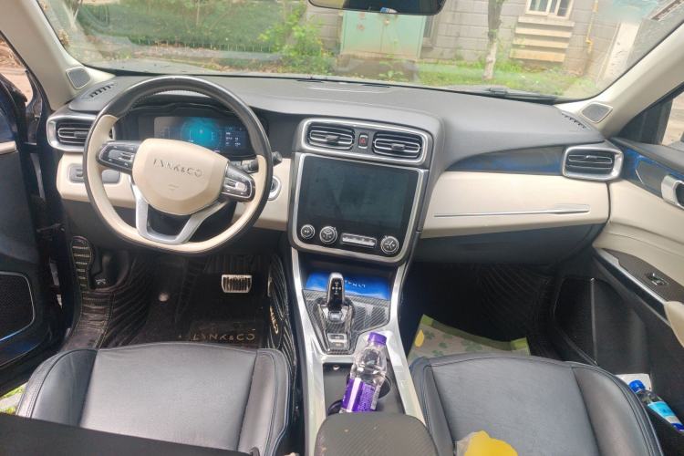 Used Lynk & Co 01 2017 2.0T Two-Wheel Drive Zhaopu Version
