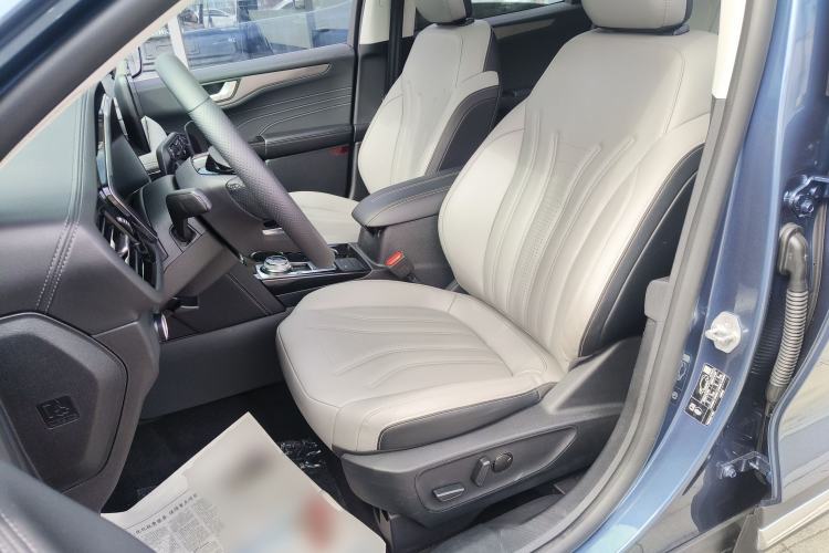 Used Ford Escape 2020 EcoBoost 245 Two-Wheel-Drive Titanium Edition
