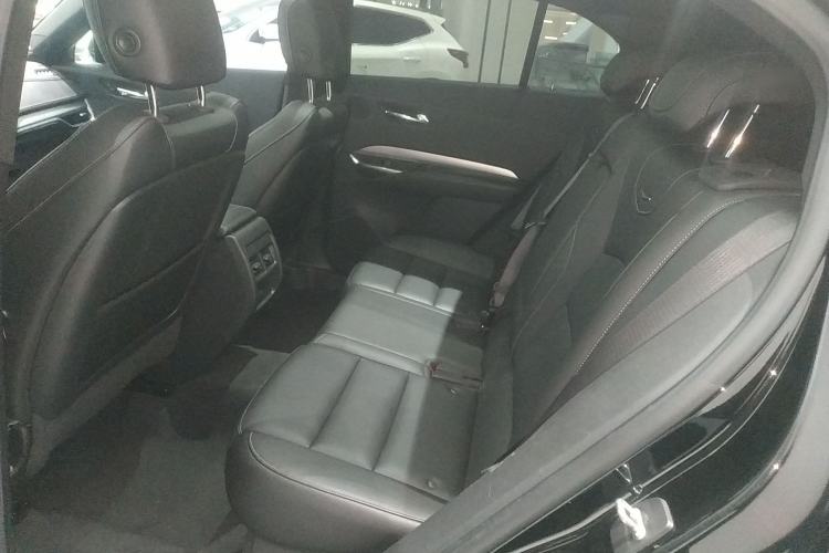 Used Cadillac XT4 2020 28T Two-Wheel-Drive Leading Version