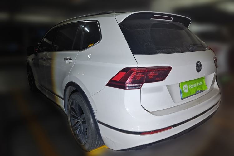 Used Volkswagen Tiguan L 2019 330TSI Automatic Two-Wheel Drive R-Line Flagship Model China VI Standard
