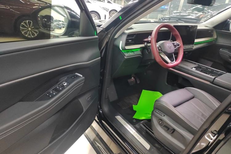 Used Volkswagen Teramont 2025 Tiguan Pro 450TSI 4Motion Crosswind Edition