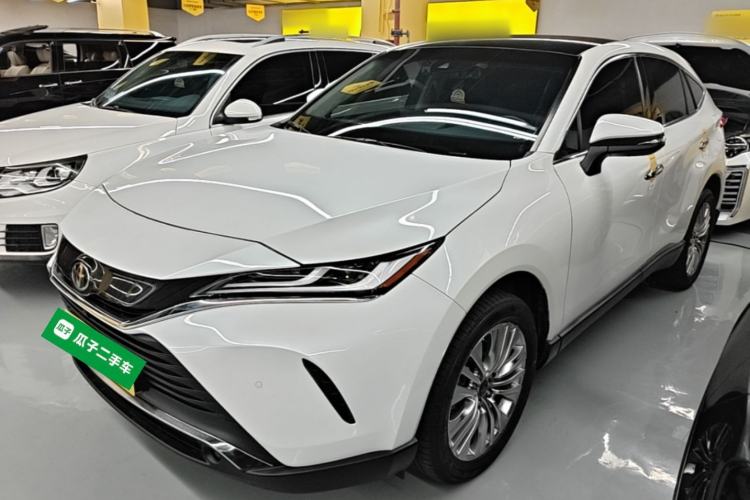 Used Toyota Harrier 2022 2.0L CVT Two-Wheel Drive Deluxe Edition