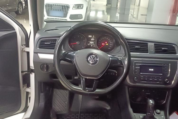 Used Volkswagen Lavida 2015 1.6L Automatic Comfort Edition