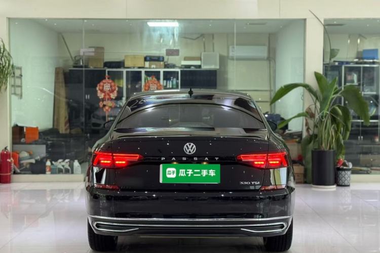 Used Volkswagen Passat 2019 330TSI Elite Edition China VI Rear