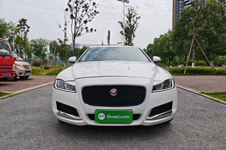 Used Jaguar XFL 2019 XFL 2.0T 200PS Two-Wheel-Drive Luxury Edition
