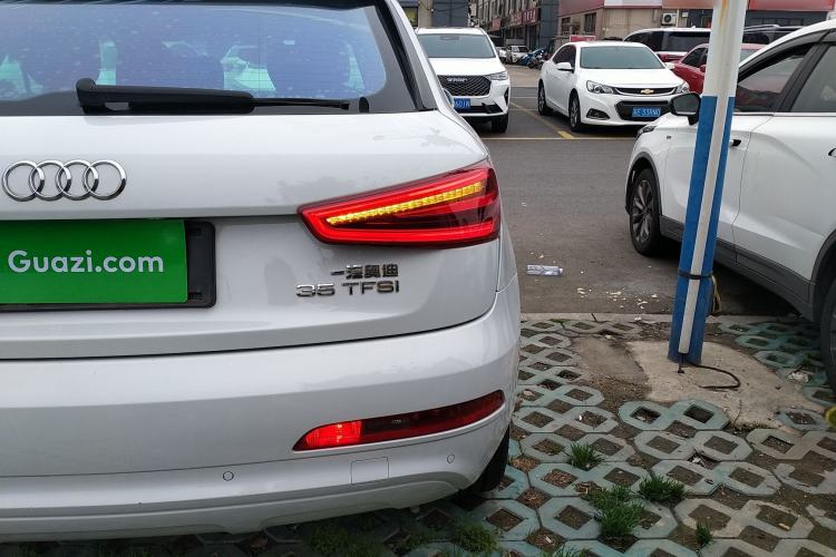 Used Audi Q3 2015 35 TFSI Comfort Model
