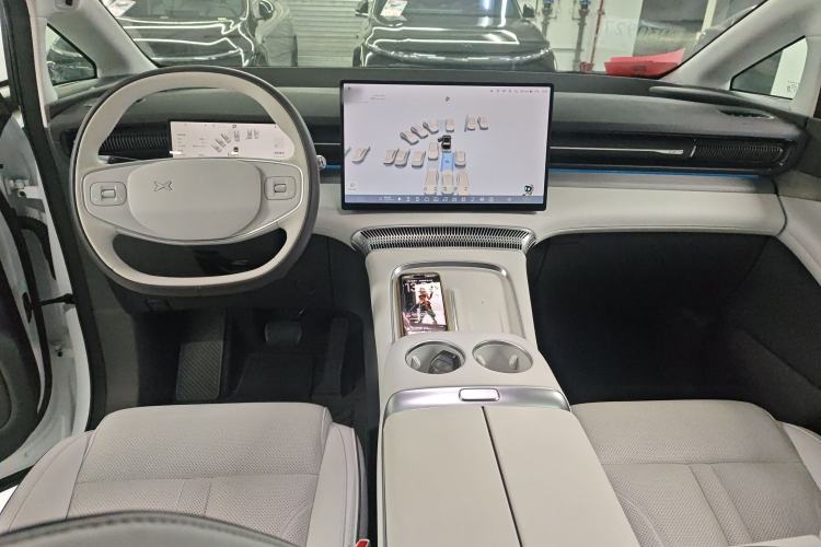 Used XPeng X9 2025 650 Long-Range Max
