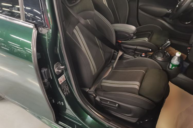 Used MINI MINI 2018 1.5T COOPER Racing Edition Five-Door Version
