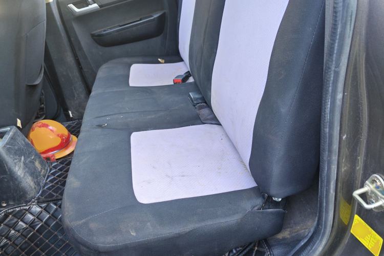 Used CHANGAN KAICHENG Shenqi F30 2019 1.5L Comfort Edition China VI Dual-Cab Long Wheelbase DAM15KL Left Rear Seat