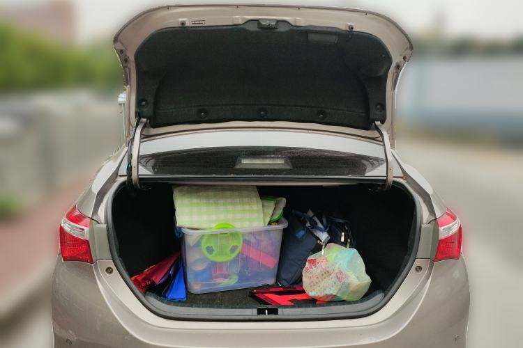 Used Toyota Corolla 2014 1.6L CVT GL Trunk